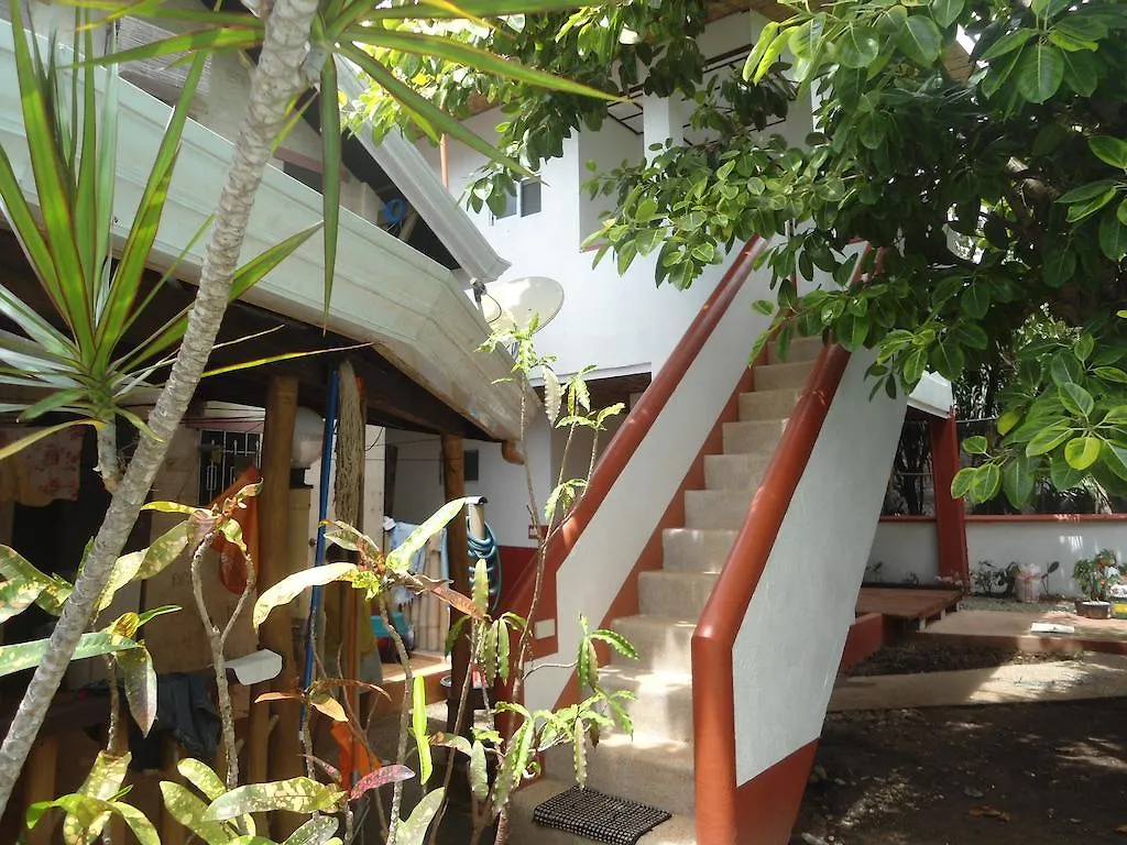 Menchu'S Pension House Panglao Inn